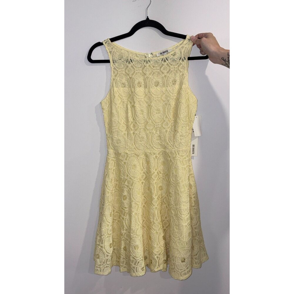 NWT BB Dakota Yellow Lace Fit & Flare Dress Size 4